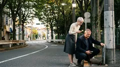 停電でも暗くならない環状道路：送電線に頼らず光り続ける街灯の仕組み