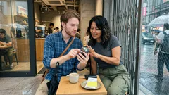 ストーリーズの自撮りにDMが集まるとき——“褒め言葉”と拡散の仕組みを知っておく