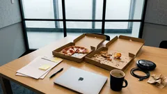 会議が長引く職場を変える、ベゾス式「2つのルール」